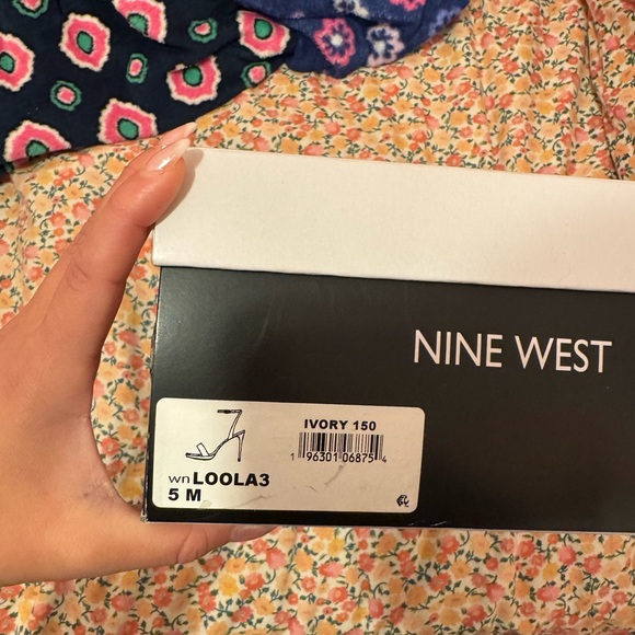 Loola Ankle Strap Sandal (Light Latter) size 5W - Picture 2 of 3